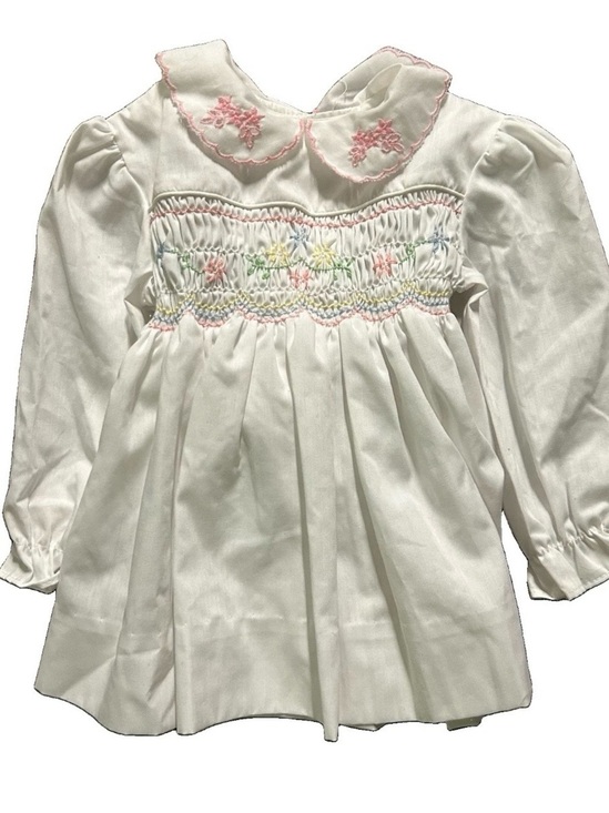 Polly Flinders Other - Vintage Baby Girl Polly Flinders White Smocked Dress Size 12 Months